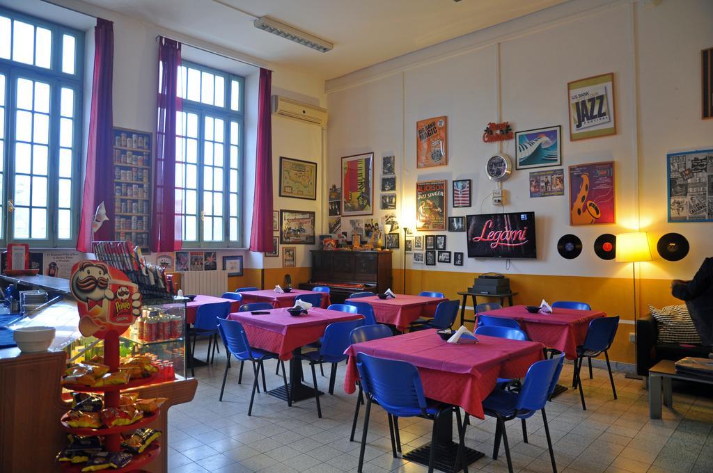 Litus Roma Hostel ลิโด ดิ ออสเตีย ภายนอก รูปภาพ The interior of the Legion