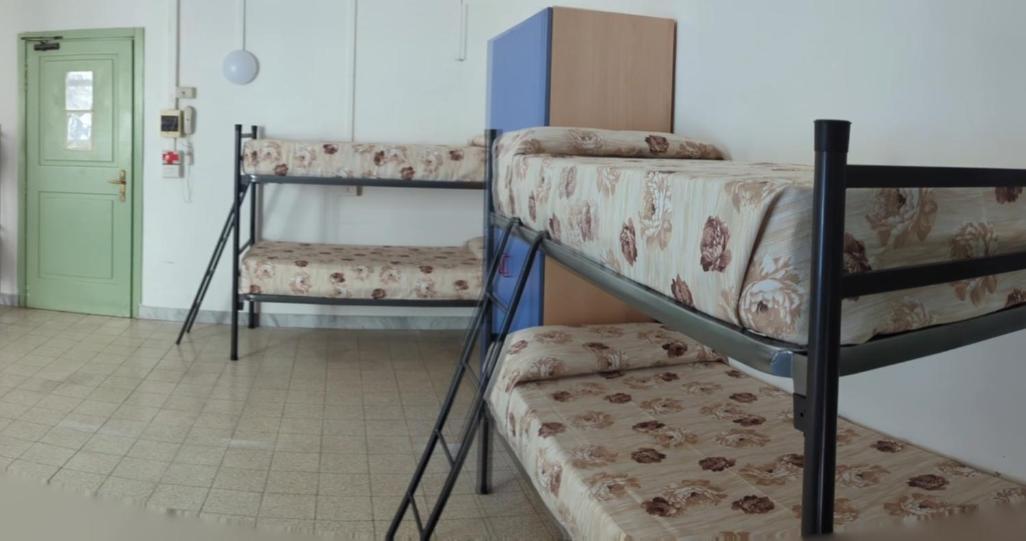 Litus Roma Hostel ลิโด ดิ ออสเตีย ภายนอก รูปภาพ