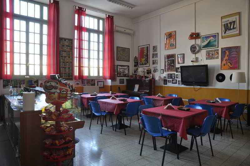 Litus Roma Hostel ลิโด ดิ ออสเตีย ภายนอก รูปภาพ The library