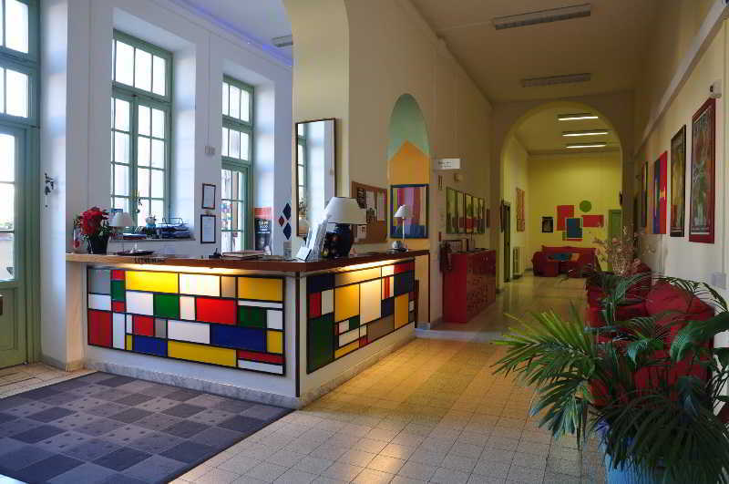 Litus Roma Hostel ลิโด ดิ ออสเตีย ภายนอก รูปภาพ Interior of the museum