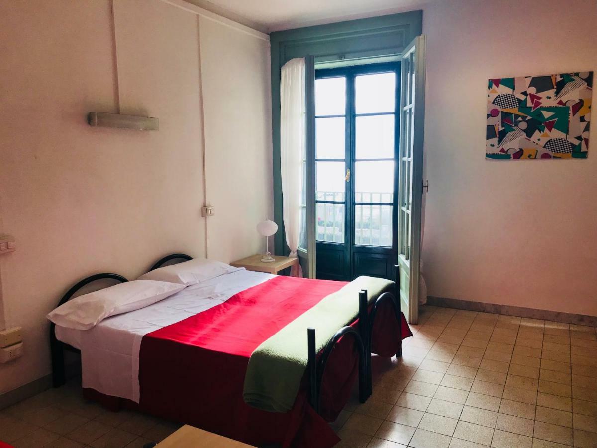 Litus Roma Hostel ลิโด ดิ ออสเตีย ภายนอก รูปภาพ A room at the hotel